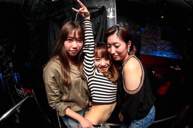 Chicas cerca de ti Fukuoka solteros vida nocturna conectar bares Tenjin