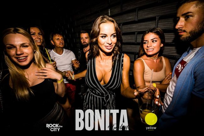 Conoce chicas cerca de ti Budapest vida nocturna para solteros bares Distrito V